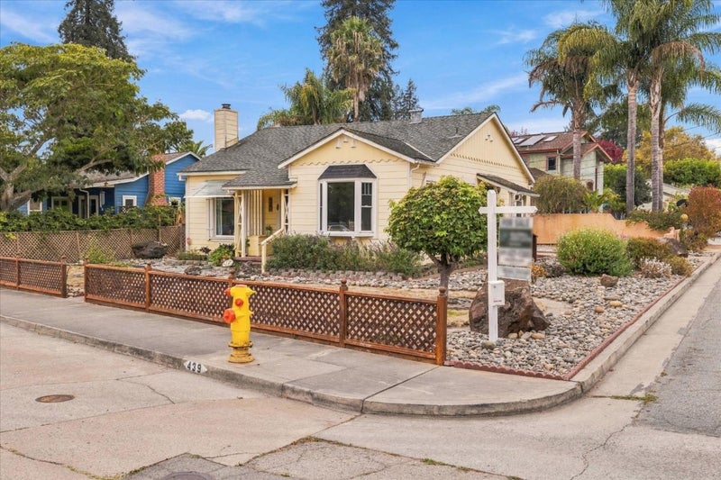 439 Stanford Avenue