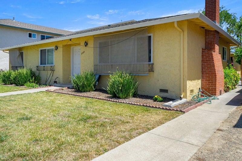 1128 Oakmont Drive