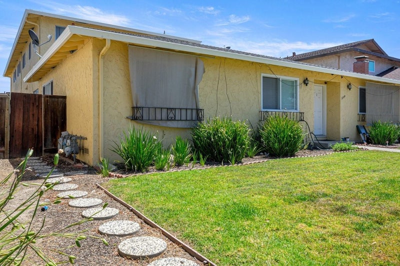 1128 Oakmont Drive