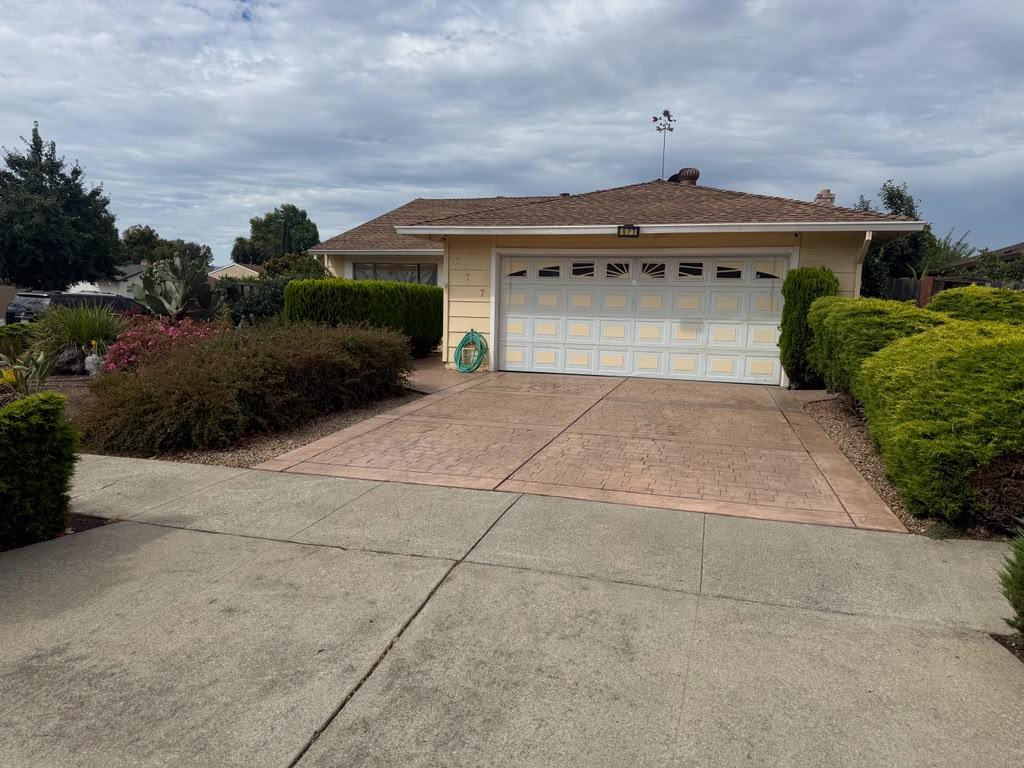 677 Lava Way