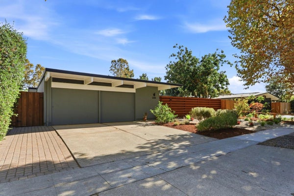 2282 FAIRGLEN DR, SAN JOSE, CA 95125 - Image f6de1cbf3bc8f71d85af4b57a7d703a9/1479670478