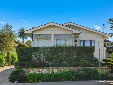 Photo of 167 El Dorado Street, MONTEREY, CA 93940 (MLS # ML82027140)