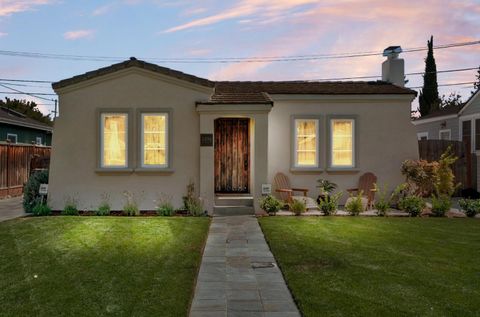 Photo of 1494 McKendrie Street, SAN JOSE, CA 95126 (MLS # ML82019740)