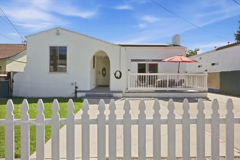 1130 Sevier Avenue, Menlo Park, CA 94025 - #: ML82061176