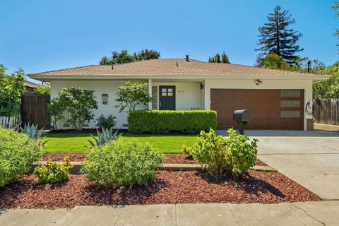Photo of 314 Outer Circle, Redwood City, CA 94062 (MLS # ML82059384)