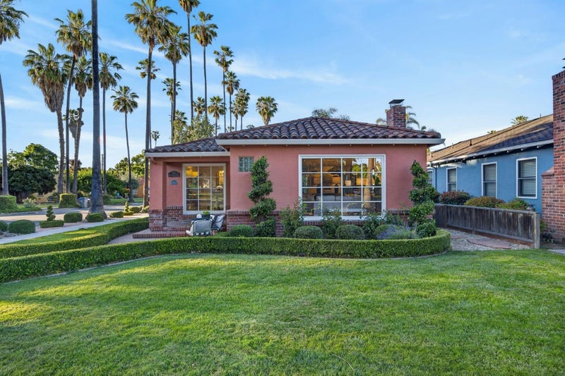 735 Palm Haven Avenue