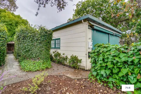 715 Roosevelt Avenue, Redwood City, CA 94061 - #: ML81999745