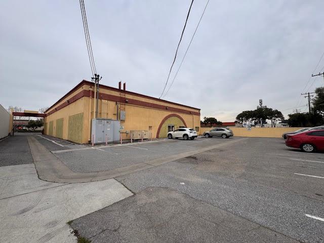 2344 El Camino Real