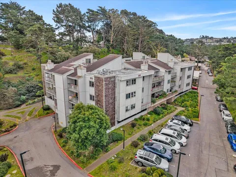 353 Philip Drive Unit 304, Daly City, CA 94015 - #: ML82037202