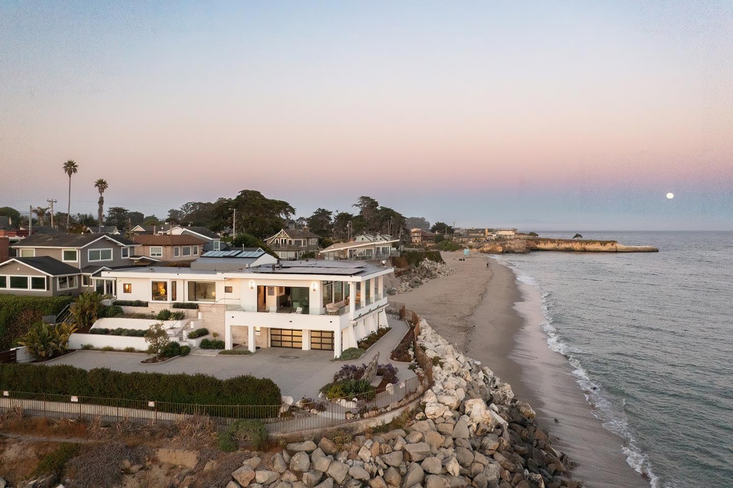 2900 East Cliff Drive
