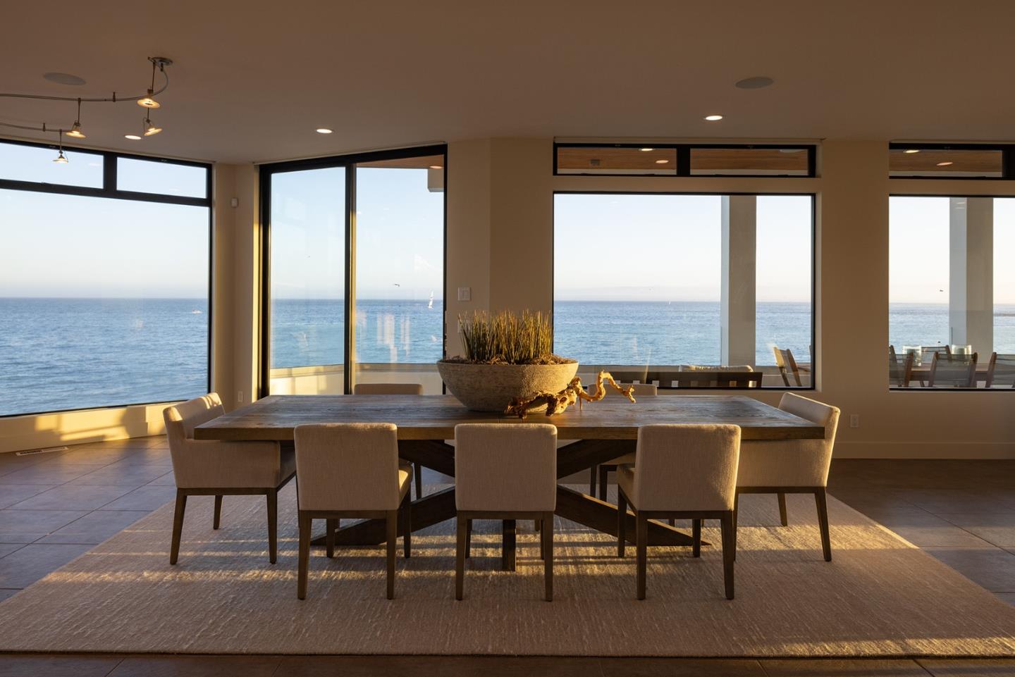 2900 East Cliff Drive
