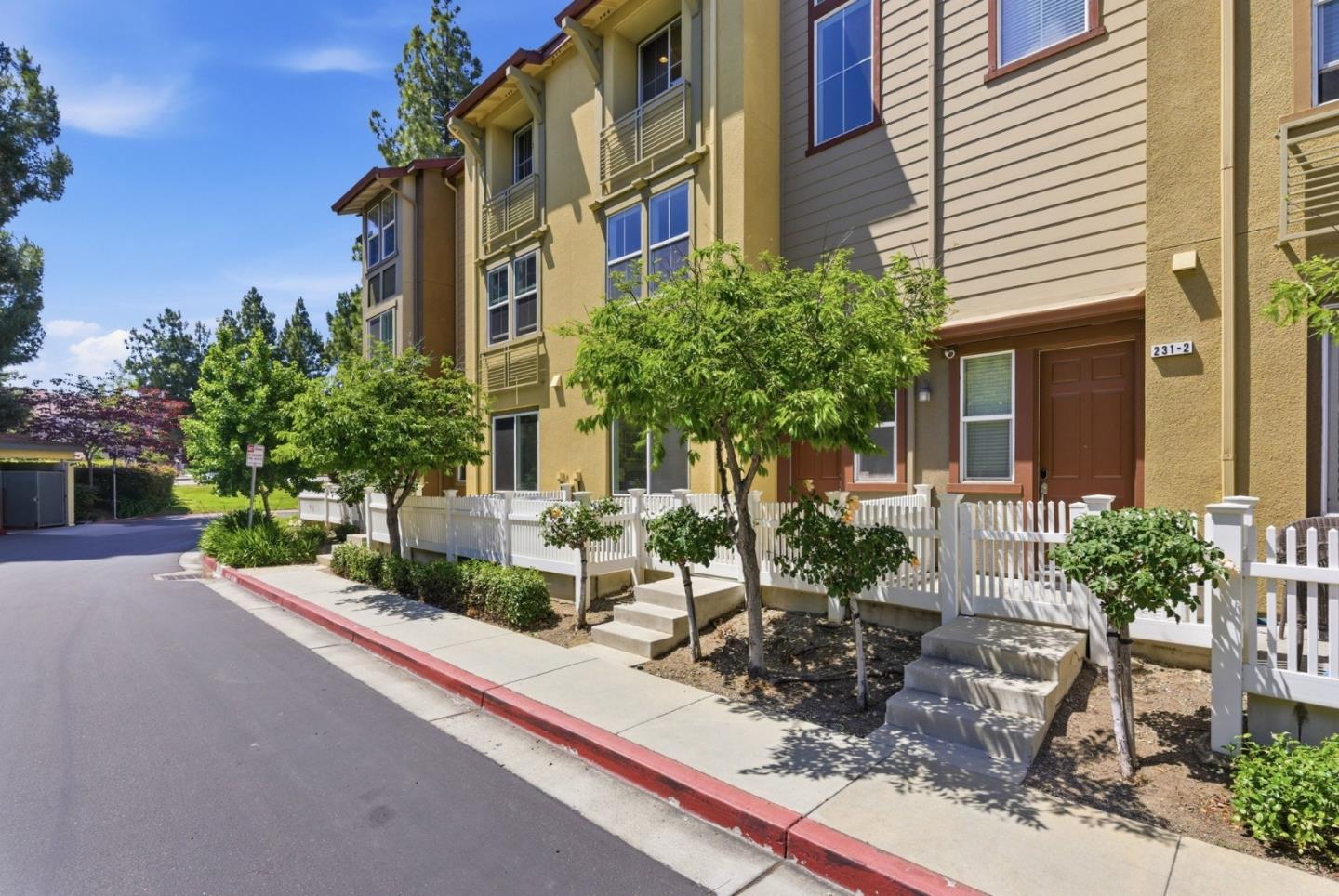 231 Peppermint Tree Terrace 3