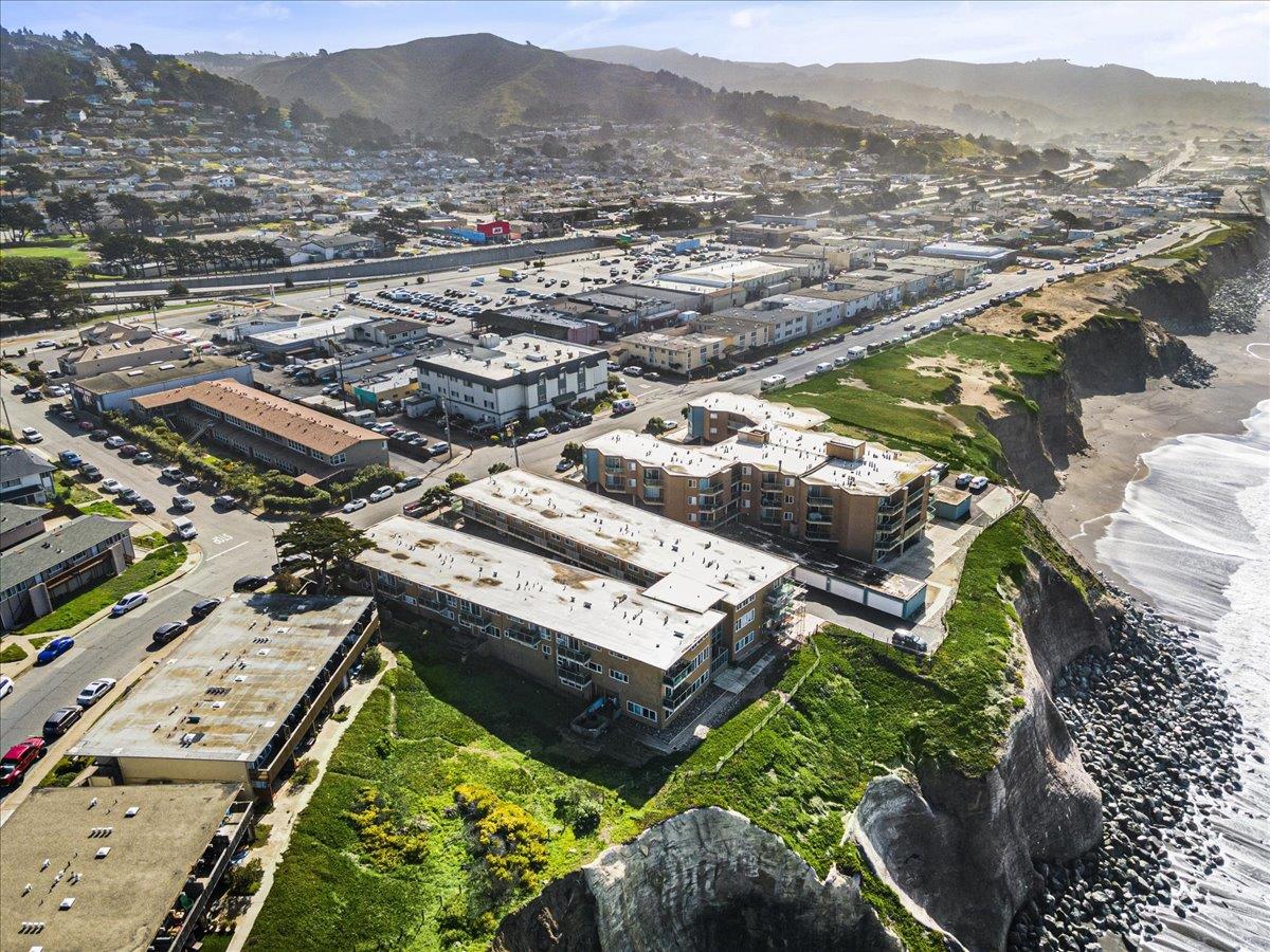 380 & 360 Esplanade Avenue