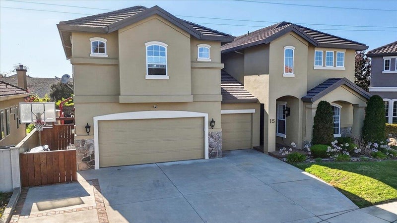 15 Victoria Circle