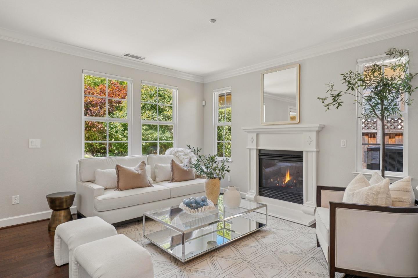 153 Laurelwood Drive