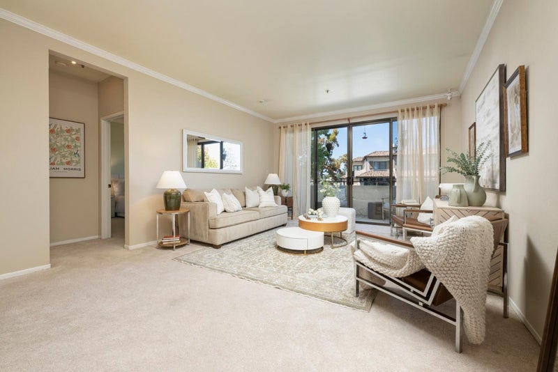 1515 Floribunda Avenue 304