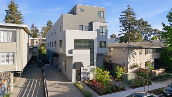 1433 FLORIBUNDA AVE APT 3, BURLINGAME, CA 94010 - Image f8043de28baf6a6385d81e0d5bd52bc9/180330819