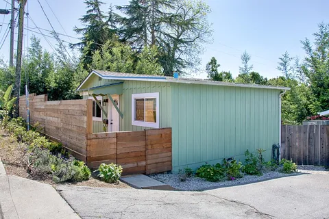 MLS: ML82002256