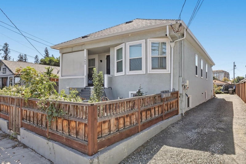 1365 Vine Street
