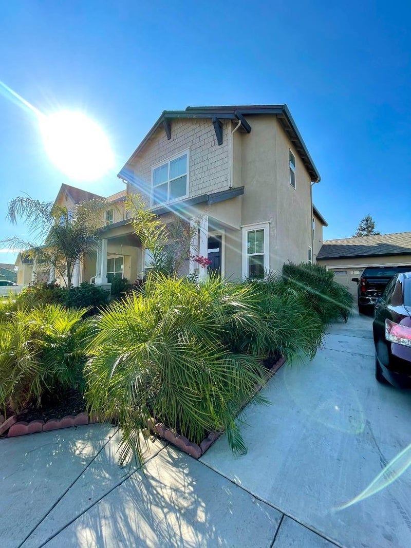 1278 Sycamore Street
