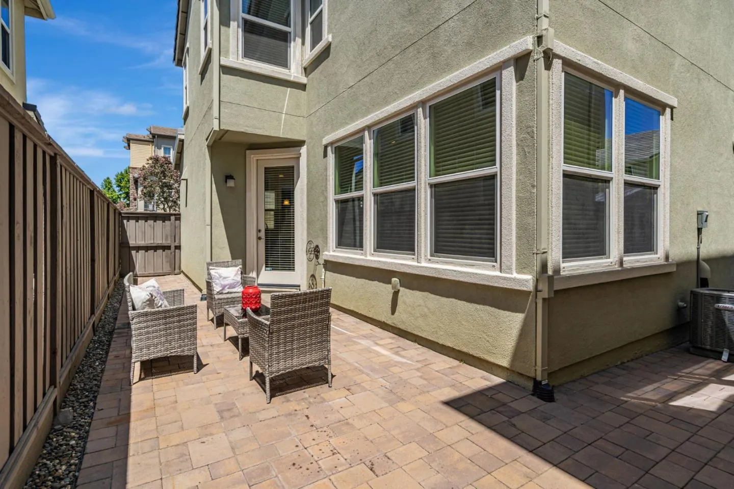 San Jose, California 95123, United States, 3 Bedrooms Bedrooms, ,3 BathroomsBathrooms,Residential,Active,158721