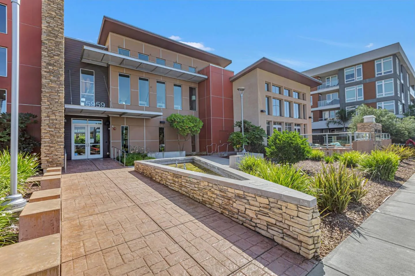 San Jose, California 95123, United States, 3 Bedrooms Bedrooms, ,3 BathroomsBathrooms,Residential,Active,158721