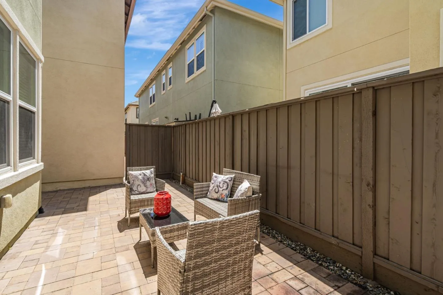 San Jose, California 95123, United States, 3 Bedrooms Bedrooms, ,3 BathroomsBathrooms,Residential,Active,158721