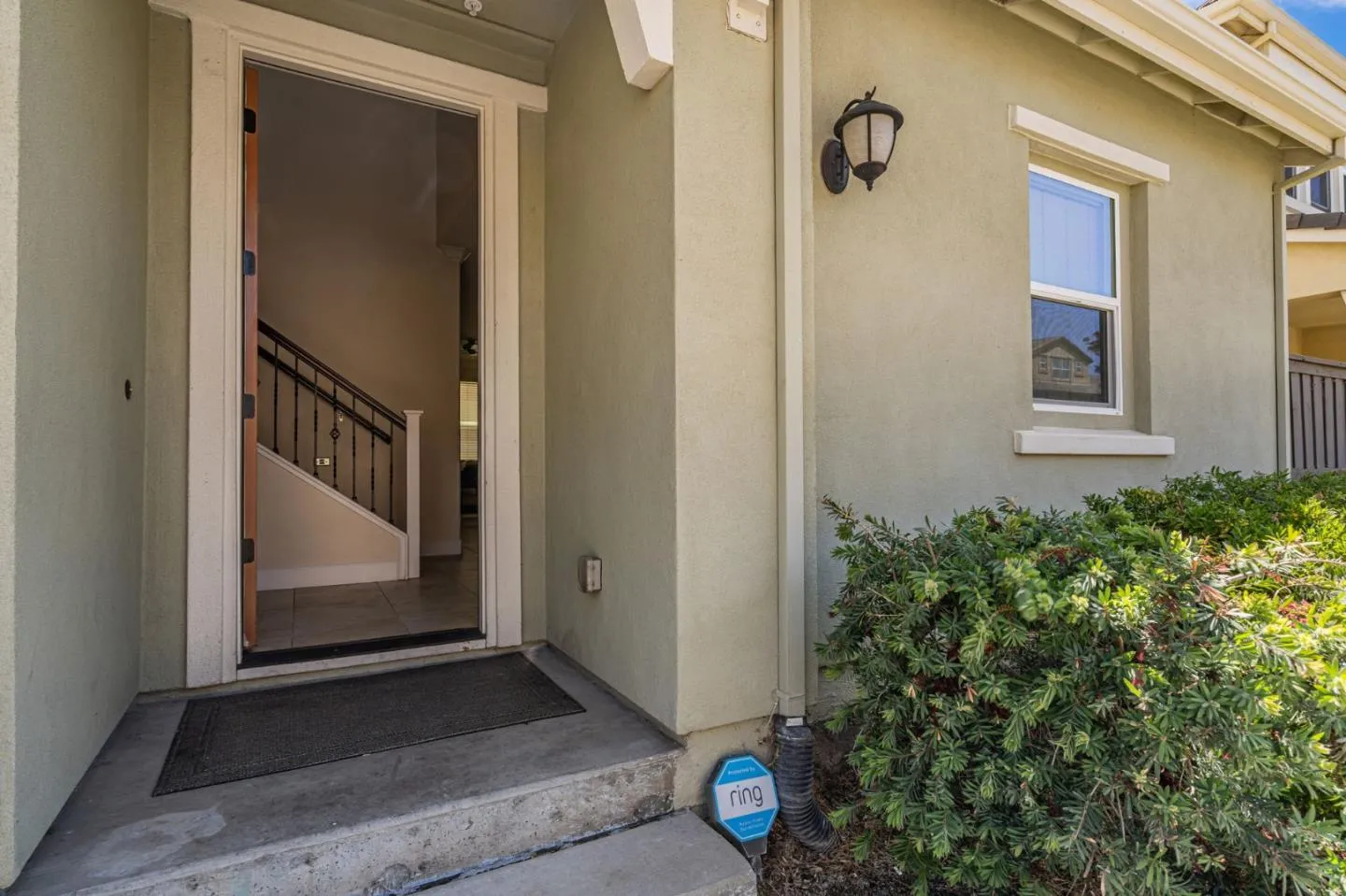 San Jose, California 95123, United States, 3 Bedrooms Bedrooms, ,3 BathroomsBathrooms,Residential,Active,158721