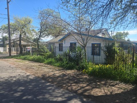 Photo of 1647 N Gilchrist Avenue, STOCKTON, CA 95205 (MLS # ML82037678)