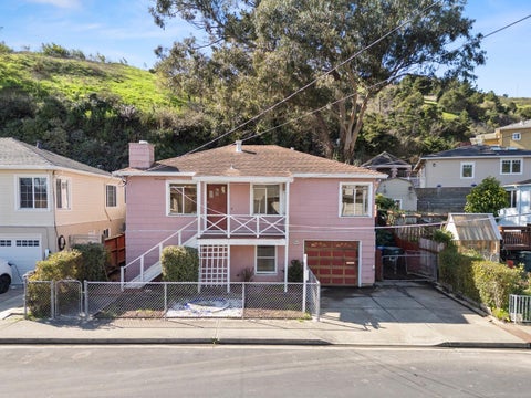 Featured picture for the property ML81993886