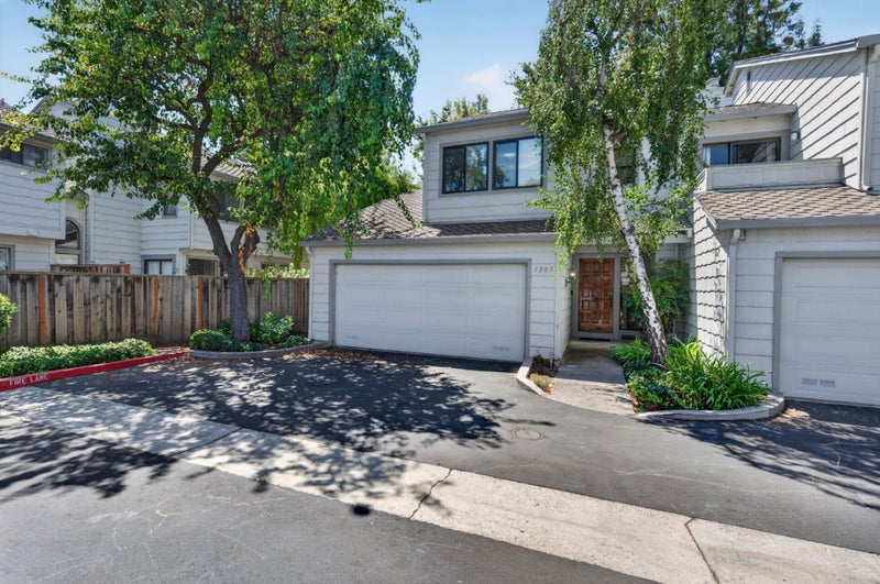 1205 Sierra Village Way
