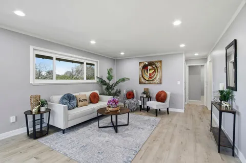 597 Valley Forge Way Unit 4, Campbell, CA 95008 - #: ML82030544