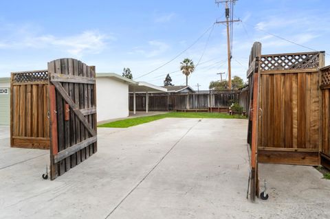 Tiny photo for 13861 Highwood Drive, SAN JOSE, CA 95127 (MLS # ML82027026)