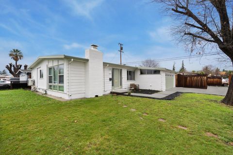 Tiny photo for 13861 Highwood Drive, SAN JOSE, CA 95127 (MLS # ML82027026)