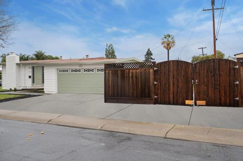 Tiny photo for 13861 Highwood Drive, SAN JOSE, CA 95127 (MLS # ML82027026)