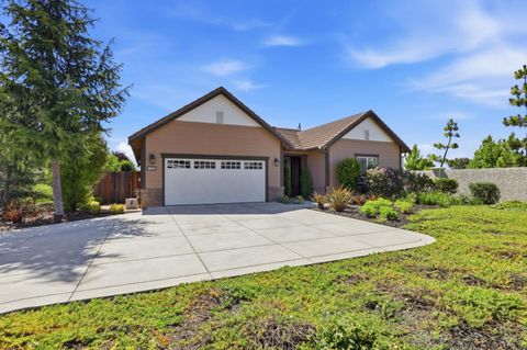 Photo of 1330 Golden Eagle Drive, MORGAN HILL, CA 95037 (MLS # ML82053550)