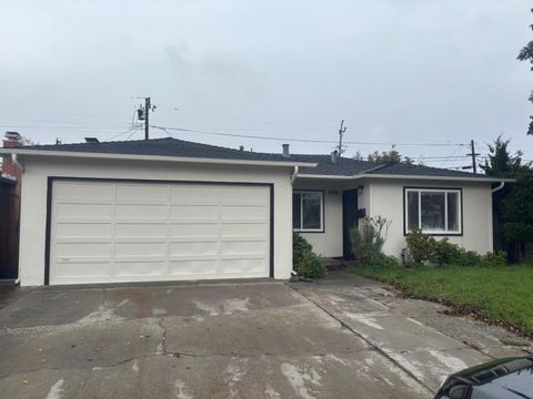 Photo of 408 HARMONY Ln, SAN JOSE, CA 95111 (MLS # ML82019435)