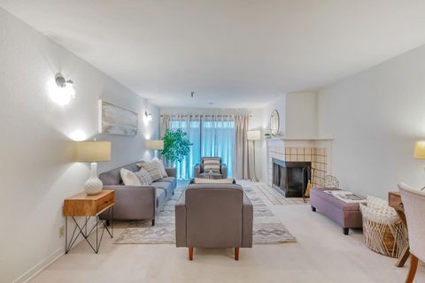 Photo of 295 Lenox Avenue #203, OAKLAND, CA 94610 (MLS # ML82036156)