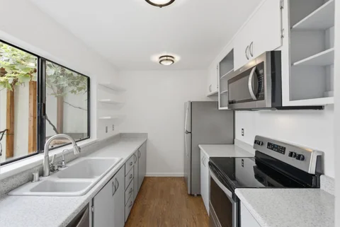 1919 Alameda De Las Pulgas Unit 14, San Mateo, CA 94403 - #: ML82057721