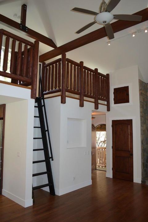 Tiny photo for 3035 Canyon Road, Burlingame, CA 94010 (MLS # ML82036469)