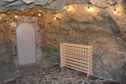 Tiny photo for 3035 Canyon Road, Burlingame, CA 94010 (MLS # ML82036469)