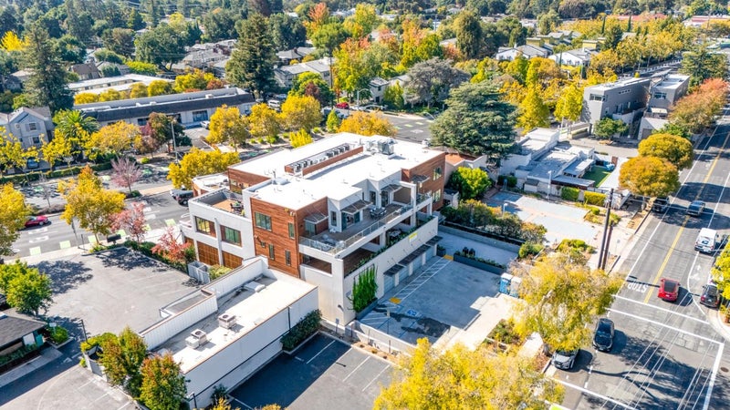 4115 El Camino Real