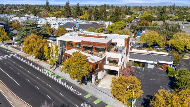 4115 El Camino Real