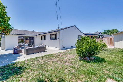Tiny photo for 3445 Kenyon Drive, SANTA CLARA, CA 95051 (MLS # ML82052487)
