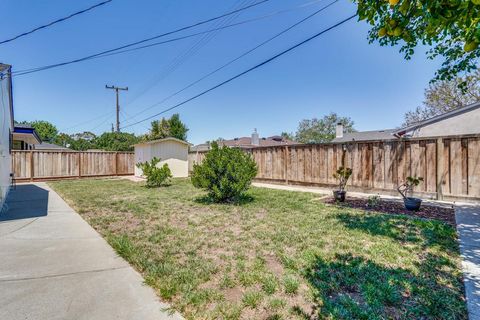 Tiny photo for 3445 Kenyon Drive, SANTA CLARA, CA 95051 (MLS # ML82052487)