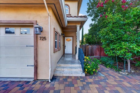 Tiny photo for 725 W Hacienda Avenue, CAMPBELL, CA 95008 (MLS # ML82043848)