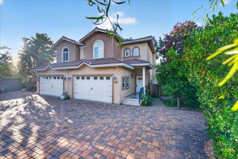 Tiny photo for 725 W Hacienda Avenue, CAMPBELL, CA 95008 (MLS # ML82043848)