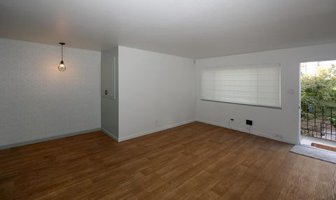 Tiny photo for 1124 Hollywood Avenue #3, OAKLAND, CA 94602 (MLS # ML82027437)