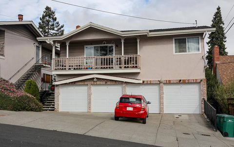 Tiny photo for 1124 Hollywood Avenue #3, OAKLAND, CA 94602 (MLS # ML82027437)