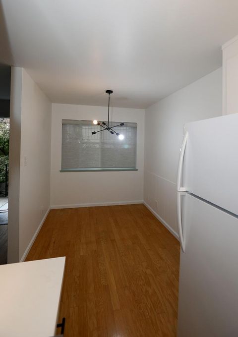 Tiny photo for 1124 Hollywood Avenue #3, OAKLAND, CA 94602 (MLS # ML82027437)